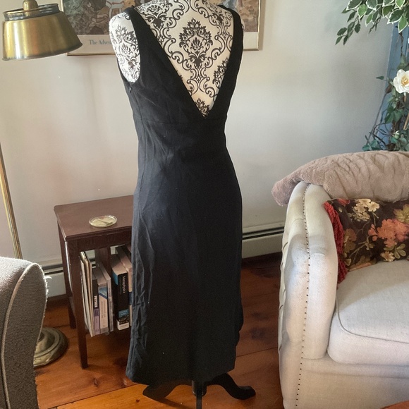 Tracy Reese / Anthropologie wool dress black w/ ruffled v neckline & low v back - Picture 3 of 13